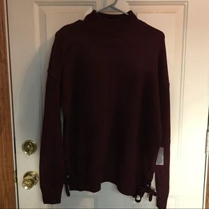 ** NWT ** Forever 21 WNS LRG Maroon Sweater
